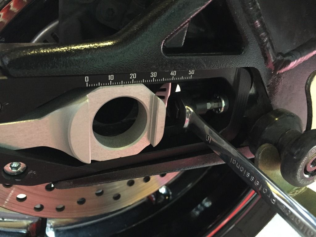 Fitting LighTech chain adjusters